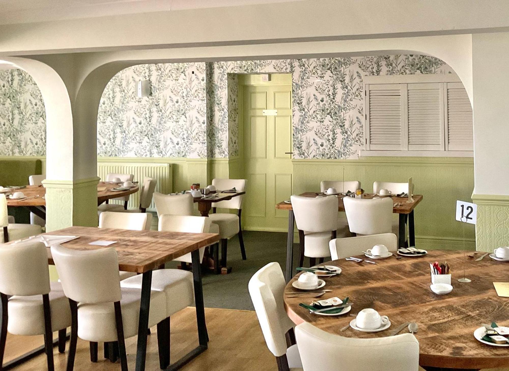 Ashton Court Hotel Ексмут Екстериор снимка